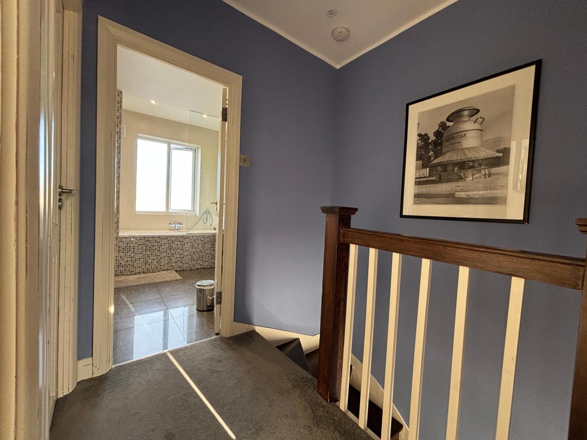 Entire House Floor Perfect For Couples & Freelancers - Available For Single Too Hotell London Exteriör bild