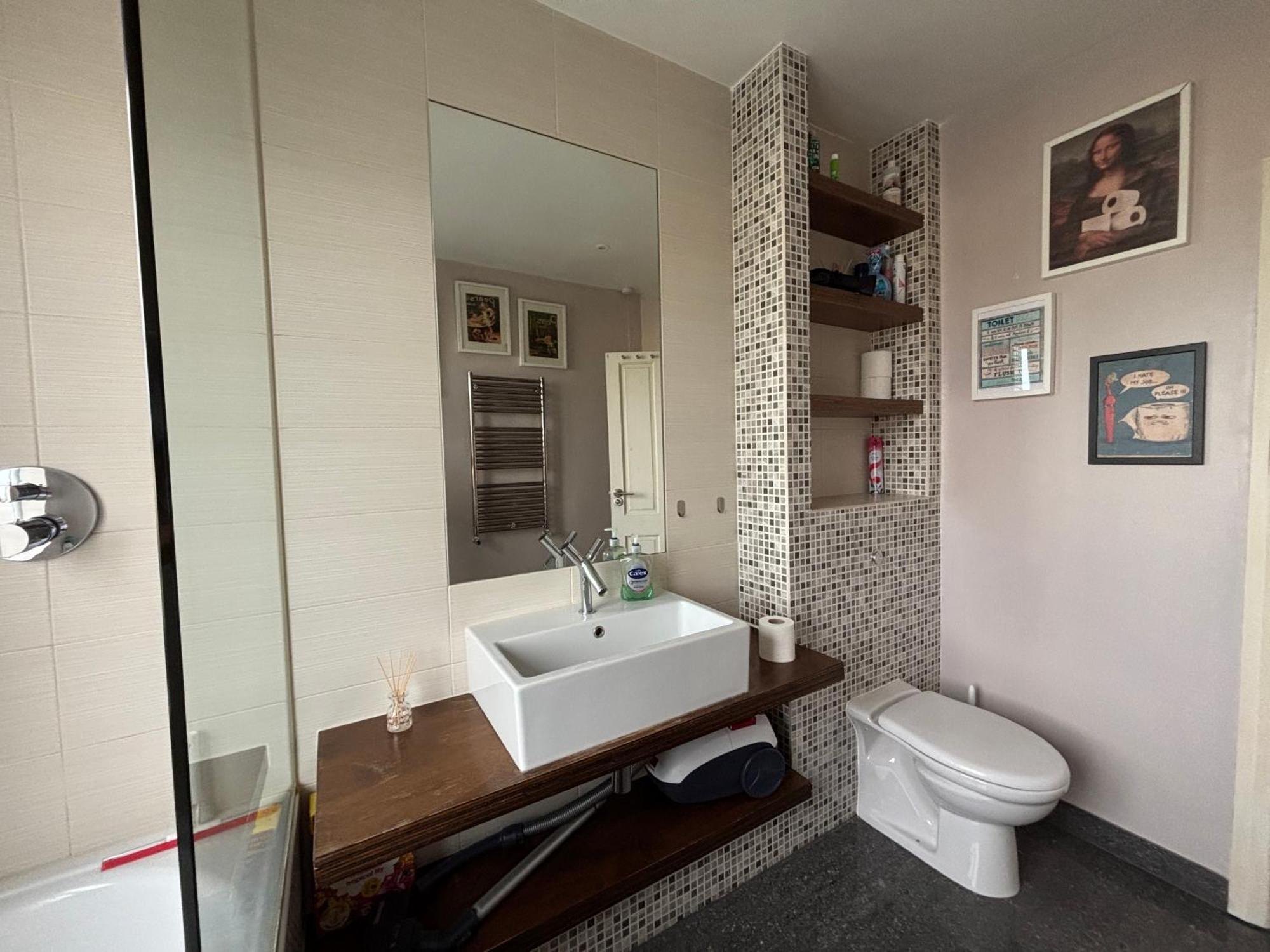 Entire House Floor Perfect For Couples & Freelancers - Available For Single Too Hotell London Exteriör bild